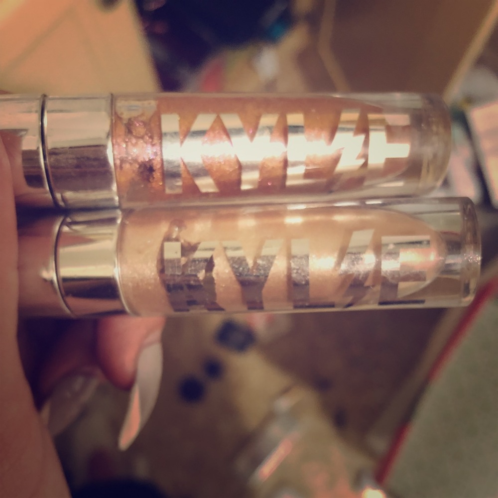 COPY - KYLIE COSMETICS EYE GLITTER